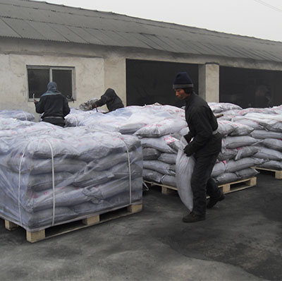 椰壳活性炭打包出口印尼